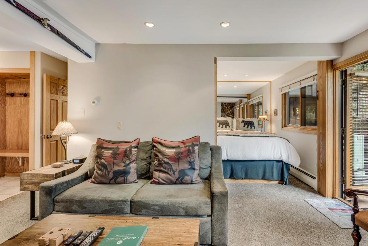 Laurelwood 303 *