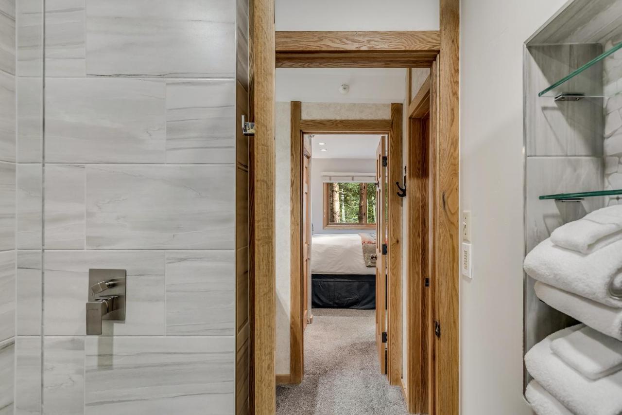 Laurelwood 303